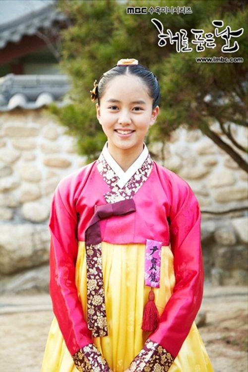Hành trình trưởng thành của "nữ thần thế hệ mới" Kim So Hyun - Ảnh 3