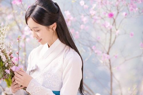 Hành trình trưởng thành của "nữ thần thế hệ mới" Kim So Hyun - Ảnh 7