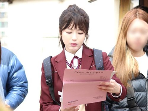 Gần 40 tuổi, nữ diễn viên xứ Hàn gây sốc khi vào vai nữ sinh cấp 3 cực ngọt - Ảnh 3