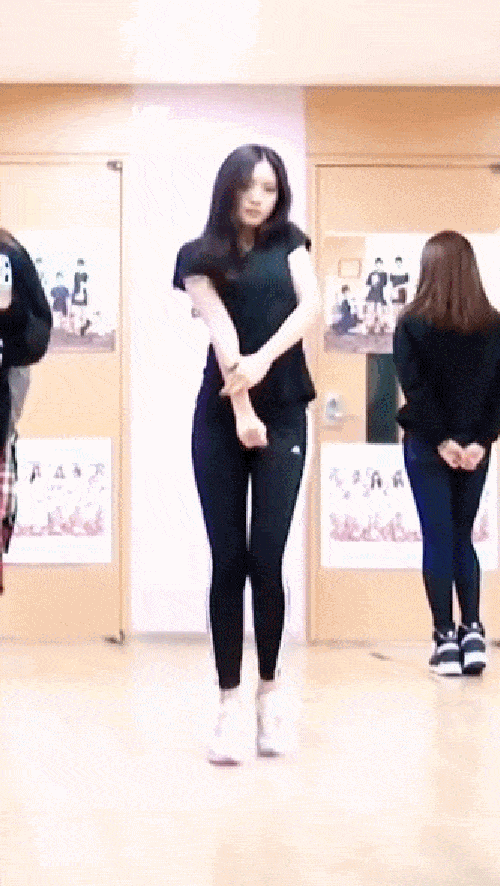 Ngắm nhìn thân hình chuẩn mực của "nữ hoàng quần legging" Naeun - Ảnh 7