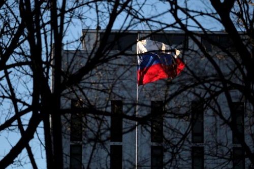 Mỹ trục xuất 35 nhà ngoại giao Nga, chính thức áp đặt lệnh trừng phạt mới - Ảnh 2