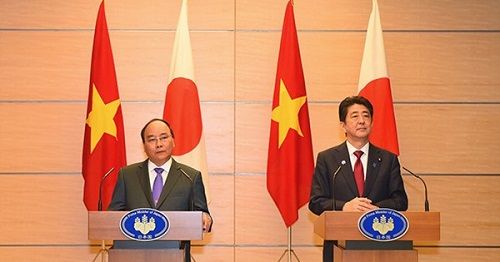 Thủ tướng Nhật Bản Shinzo Abe và Phu nhân sắp thăm Việt Nam - Ảnh 1