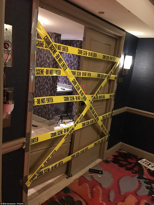 Hình ảnh vũ khí bên trong phòng khách sạn của “kẻ trút mưa đạn” tại Las Vegas - Ảnh 2