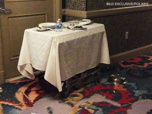 Hình ảnh vũ khí bên trong phòng khách sạn của “kẻ trút mưa đạn” tại Las Vegas - Ảnh 4