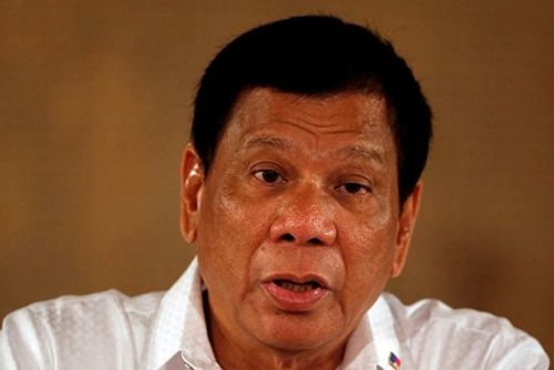 Tổng thống Philippines nói không thể cản Trung Quốc xây dựng ở Scarborough - Ảnh 1