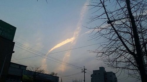 Điều kỳ diệu xuất hiện trên bầu trời Hàn Quốc khi trục vớt phà Sewol - Ảnh 3