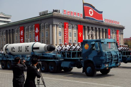 Người Nhật đổ xô mua hầm trú hạt nhân vì lo tên lửa Triều Tiên - Ảnh 1