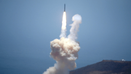 Triều Tiên thử động cơ tên lửa liên lục địa - Ảnh 1