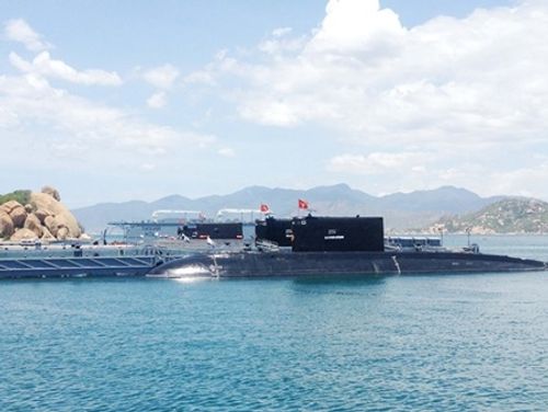 Tết Đinh Dậu 2017, Việt Nam đã có đủ bộ 6 chiếc tàu ngầm lớp Kilo hiện đại - Ảnh 1