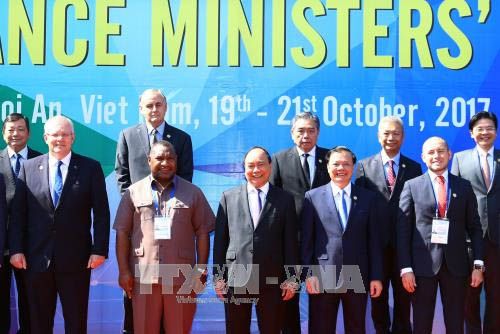Thủ tướng Nguyễn Xuân Phúc dự Hội nghị Bộ trưởng Tài chính APEC tại Quảng Nam - Ảnh 2
