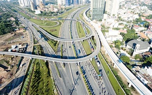Bloomberg: Việt Nam trong top đầu cuộc đua hạ tầng ở châu Á - Ảnh 1