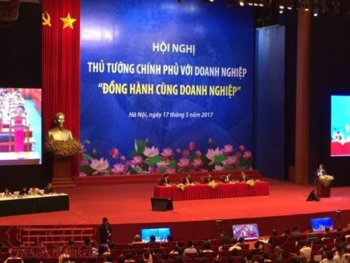 Thủ tướng Nguyễn Xuân Phúc ký Chỉ thị 20 “gỡ khó” cho doanh nghiệp - Ảnh 1