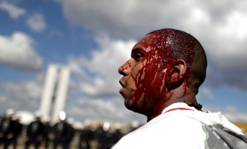 Bạo động ở thủ đô Brazil, tổng thống triển khai quân đội - Ảnh 3