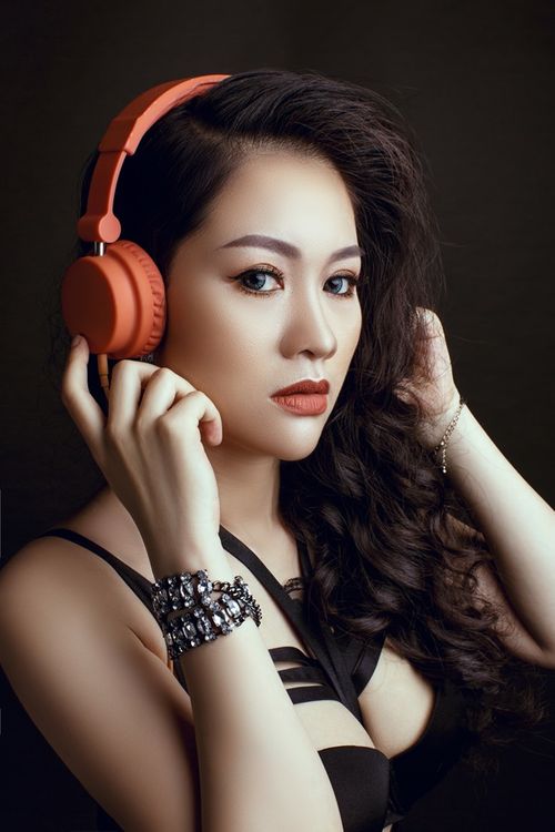 Nữ DJ Hà thành với dự định âm nhạc dân tộc "mix" với nhạc EDM - Ảnh 1