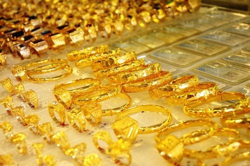 Giá vàng hôm nay 30/10: Giá vàng SJC tiếp tục giảm 30 nghìn/lượng - Ảnh 1