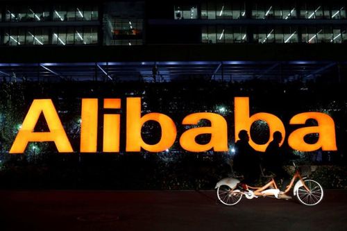 Alibaba sắp soán ngôi Amazon - Ảnh 1