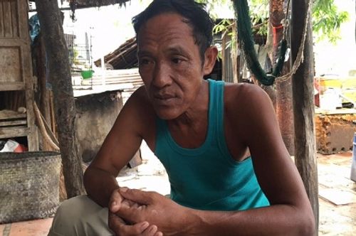 Vụ cướp ngân hàng ở Trà Vinh: Cả xóm bàng hoàng khi nghi phạm bị bắt - Ảnh 1