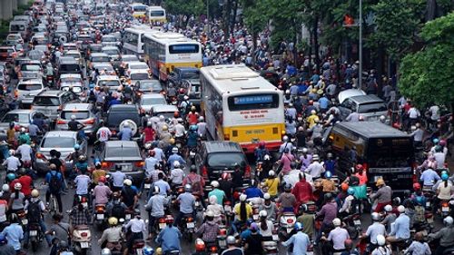 Thủ tướng Nguyễn Xuân Phúc: Chưa xây cao ốc khi giao thông "chưa có lối ra" - Ảnh 2