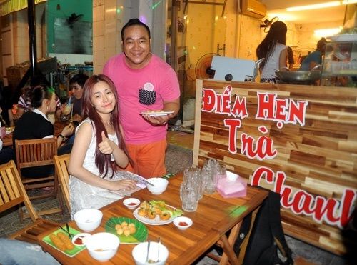 Những quán ăn bình dân của sao Việt "đắt như tôm tươi" - Ảnh 9