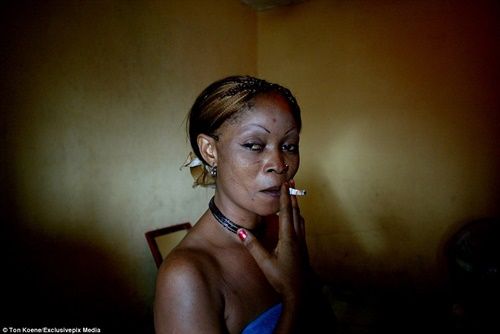 Cận cảnh nhà thổ nơi hàng chục nghìn gái mại dâm nhiễm HIV đang hành nghề - Ảnh 5