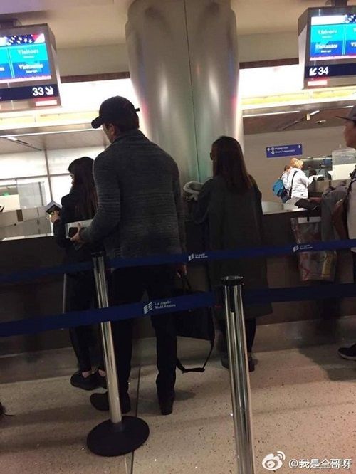 Kim Tae Hee và Bi Rain bị bắt gặp tới Mỹ du lịch sau tuần trăng mật - Ảnh 1