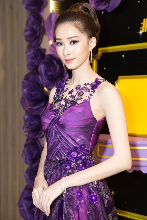 Hoa hậu Đặng Thu Thảo lên tiếng về việc nói tiếng Anh ngắc ngứ trong sự kiện - Ảnh 3