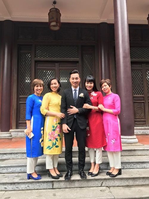 MC Thành Trung và vợ 9x bí mật tổ chức lễ hằng thuận ở chùa - Ảnh 5