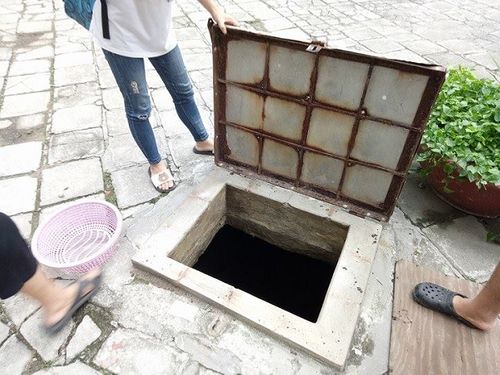 Hà Nội: Người dân khốn khổ vì mất nước sạch kéo dài - Ảnh 7