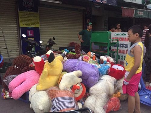 TP. Hồ Chí Minh: Cửa hàng bán gấu bông bốc cháy trước ngày Valentine - Ảnh 2