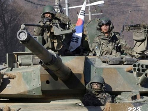Hàn Quốc thông qua gói 530 triệu USD mua vũ khí đề phòng Triều Tiên - Ảnh 1