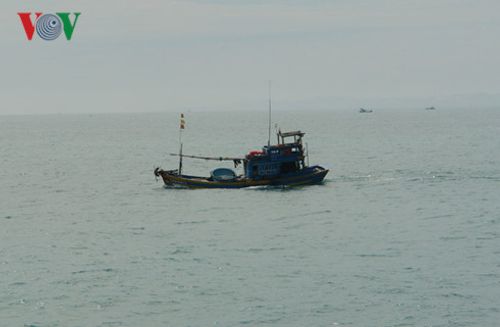Bình Thuận: Tìm thấy thi thể ngư dân mất tích cách bờ 80 hải lý - Ảnh 1