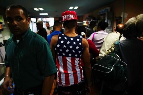 Tổng thống Obama chấm dứt chính sách cho người nhập cư Cuba ở lại Mỹ - Ảnh 1