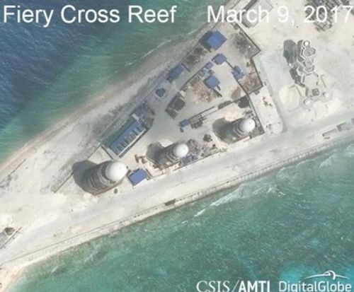 Cảnh báo việc Trung Quốc có thể đưa khí tài quân sự ra Biển Đông - Ảnh 1