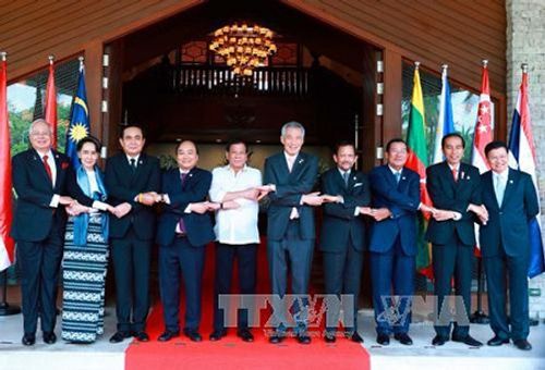 Thủ tướng Nguyễn Xuân Phúc dự phiên họp hẹp Hội nghị cấp cao ASEAN 30 - Ảnh 1