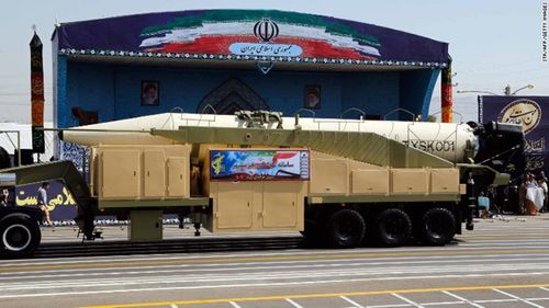 Phóng tên lửa tầm bắn 2.000 km, Iran khẳng định “không cần xin phép bất cứ nước nào” - Ảnh 1