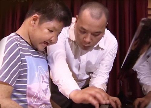 Câu chuyện xúc động về con trai diễn viên Quốc Tuấn qua lời kể của thầy giáo dạy nhạc - Ảnh 2