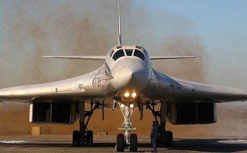  Máy bay ném bom chiến lược Tu-160M2 của Nga sắp ra mắt - Ảnh 1