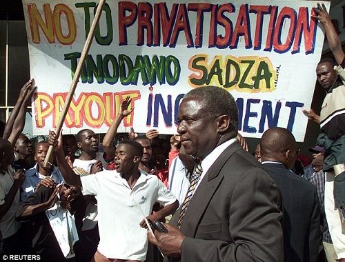 Người đứng sau vụ đảo chính lật đổ Tổng thống Zimbabwe là ai? - Ảnh 3