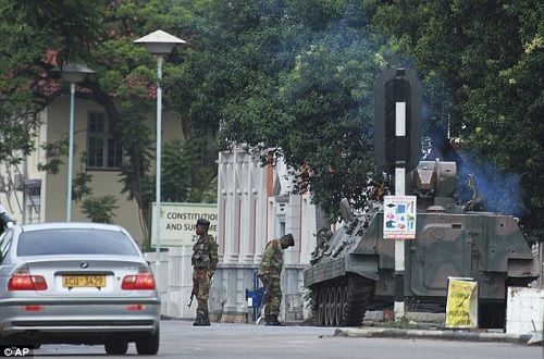Người đứng sau vụ đảo chính lật đổ Tổng thống Zimbabwe là ai? - Ảnh 4