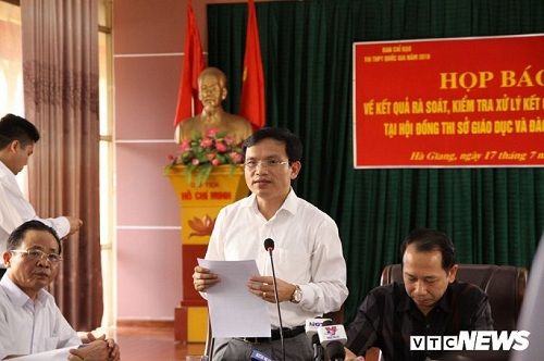 Họp báo công bố gian lận điểm thi THPT quốc gia 2018 tại Hà Giang: Hơn 300 bài thi bị sửa điểm - Ảnh 3