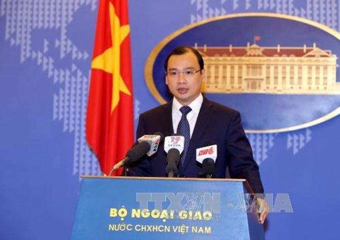 Việt Nam quan ngại việc Triều Tiên dùng công nghệ tên lửa đạn đạo - Ảnh 1