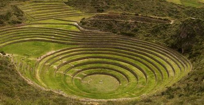 Kỳ bí ruộng bậc thang tròn Inca cổ đại - Ảnh 3