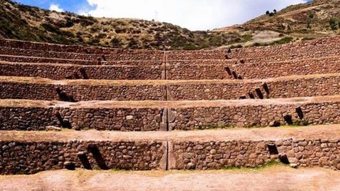 Kỳ bí ruộng bậc thang tròn Inca cổ đại - Ảnh 6