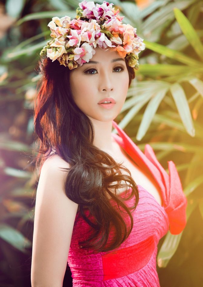 Hoa hậu Thu Hoài rực rỡ chào Xuân 2014 - Ảnh 5