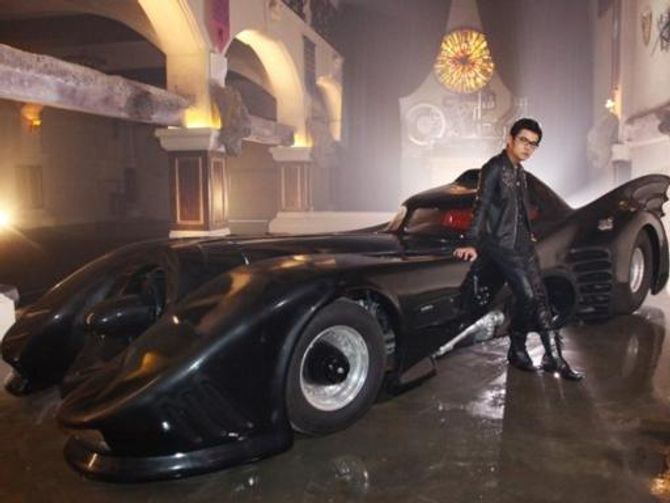 Châu Kiệt Luân sắm siêu xe – “Batmobile” - Ảnh 1