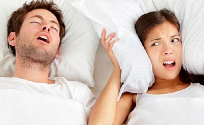 Cười nghiêng ngả với chiêu trị chồng ngủ ngáy của cô vợ 9X - Ảnh 3