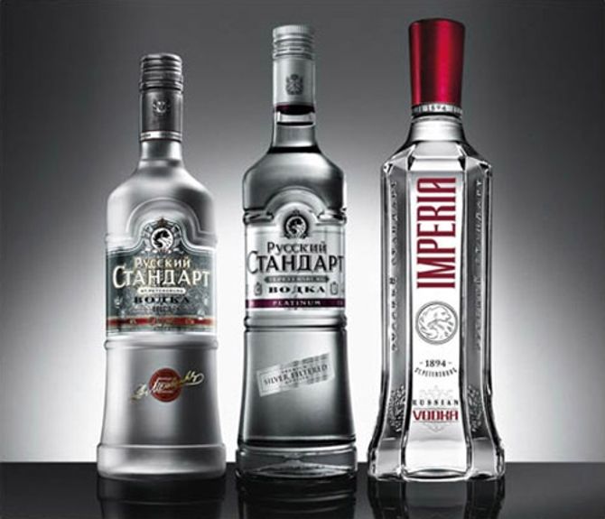 Đón Năm mới, nói chuyện vodka Nga