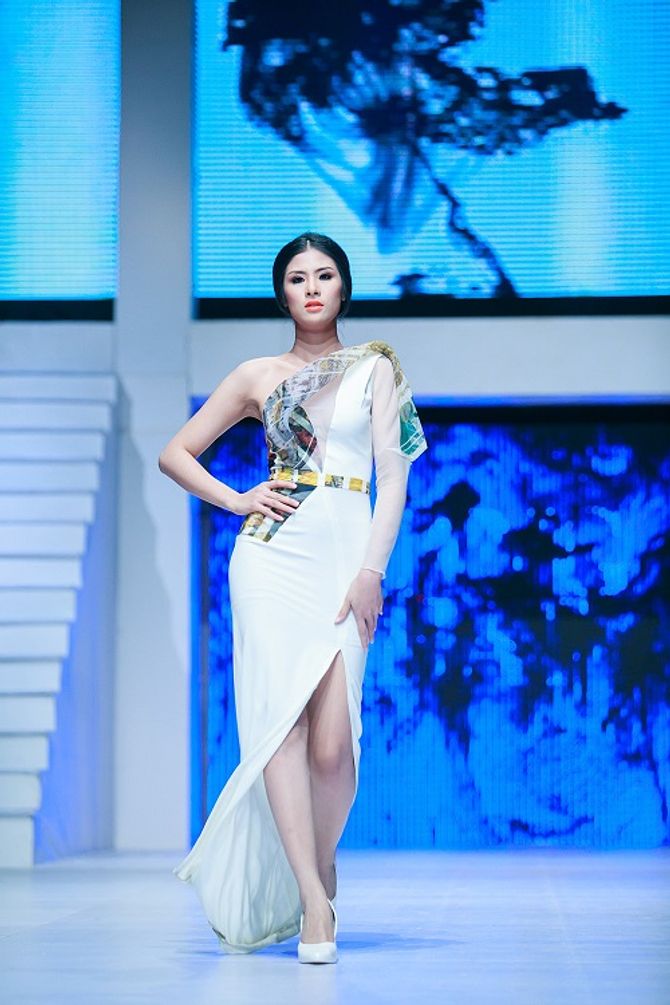 Hoa hậu Ngọc Hân diện thời trang do chính mình thiết kế