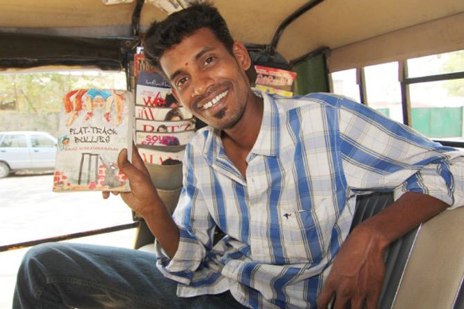 Diện kiến chiếc xe tuk tuk "xa hoa" nhất Ấn Độ - Ảnh 4