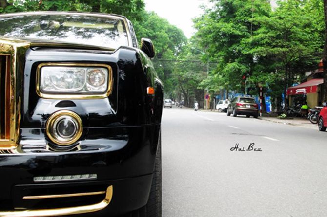 Rolls-Royce Phantom mạ vàng, chạm rồng thời Lý trên phố Hà thành - Ảnh 5